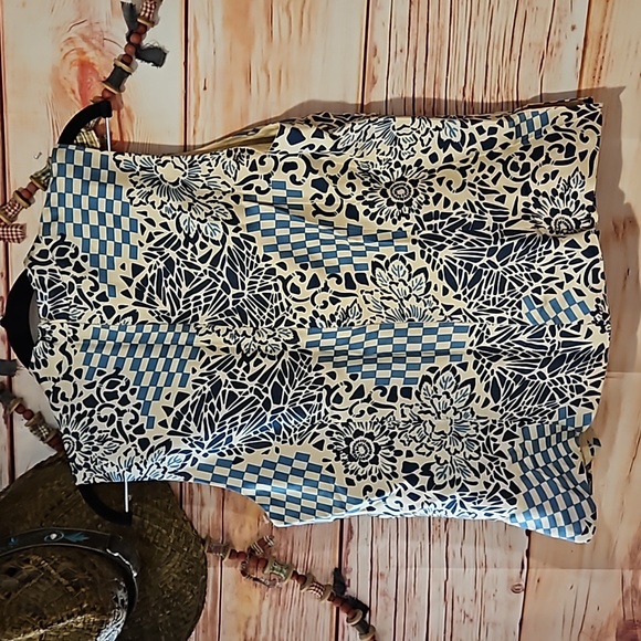 LIKE NEW "ADRIANNA PAPELL" BUSINESS CASUAL SLEEVELESS TOP! SZ 12 - Picture 5 of 9